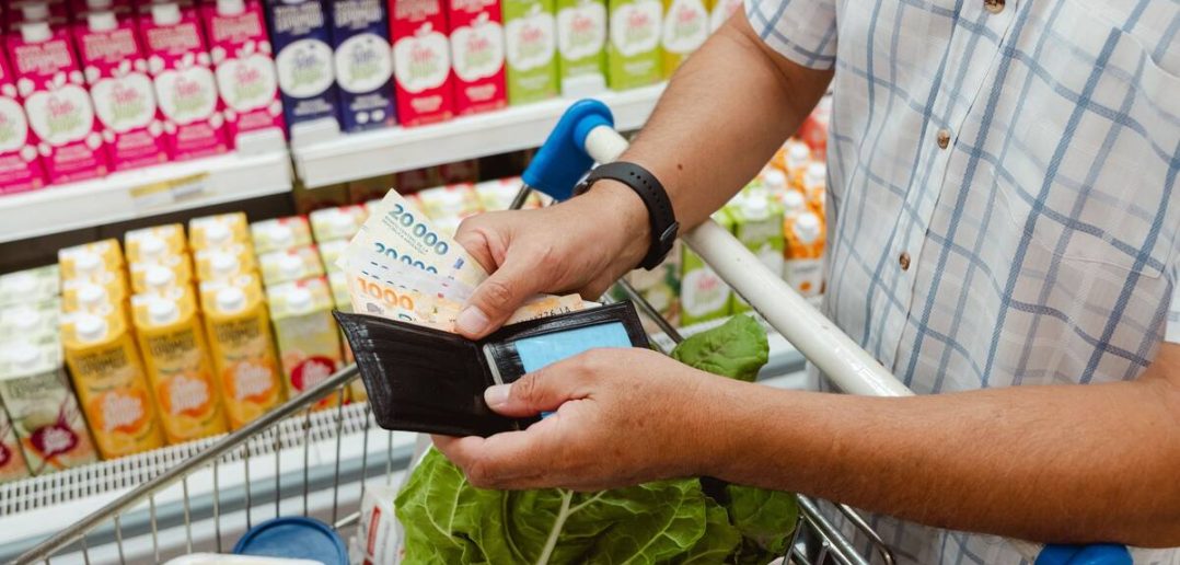 La inflación arrancó 2026 con un alza de 2,9% y los alimentos volvieron a presionar