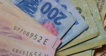 Plazos fijos en pesos pagarán casi tres dígitos de tasa efectiva anual